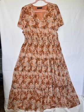 Mikarose Peach, Tan and Cream Floral Tiered Maxi Dress LIKE NEW XXL